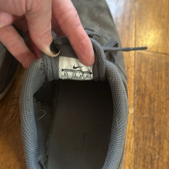 Grey Nike SB - Picture 5 of 7